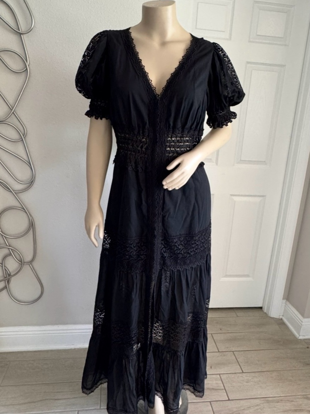 Charo Ruiz Clemence Dress
Black V Neck Long Eyelet Puff Sleeves - Picture 6 of 8
